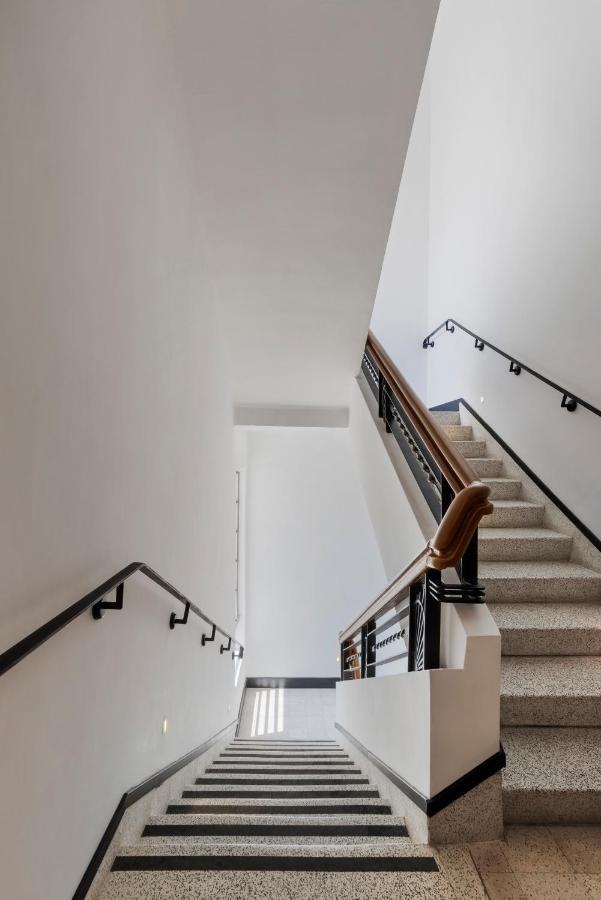 Theodor Rothschild Tel-Aviv Hotel Bagian luar foto